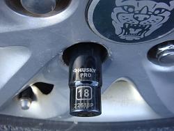 how to remove lug nut if rounded off-013.jpg