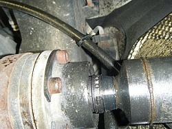 have an oil leak on the rear prop shaft-dscf2955.jpg