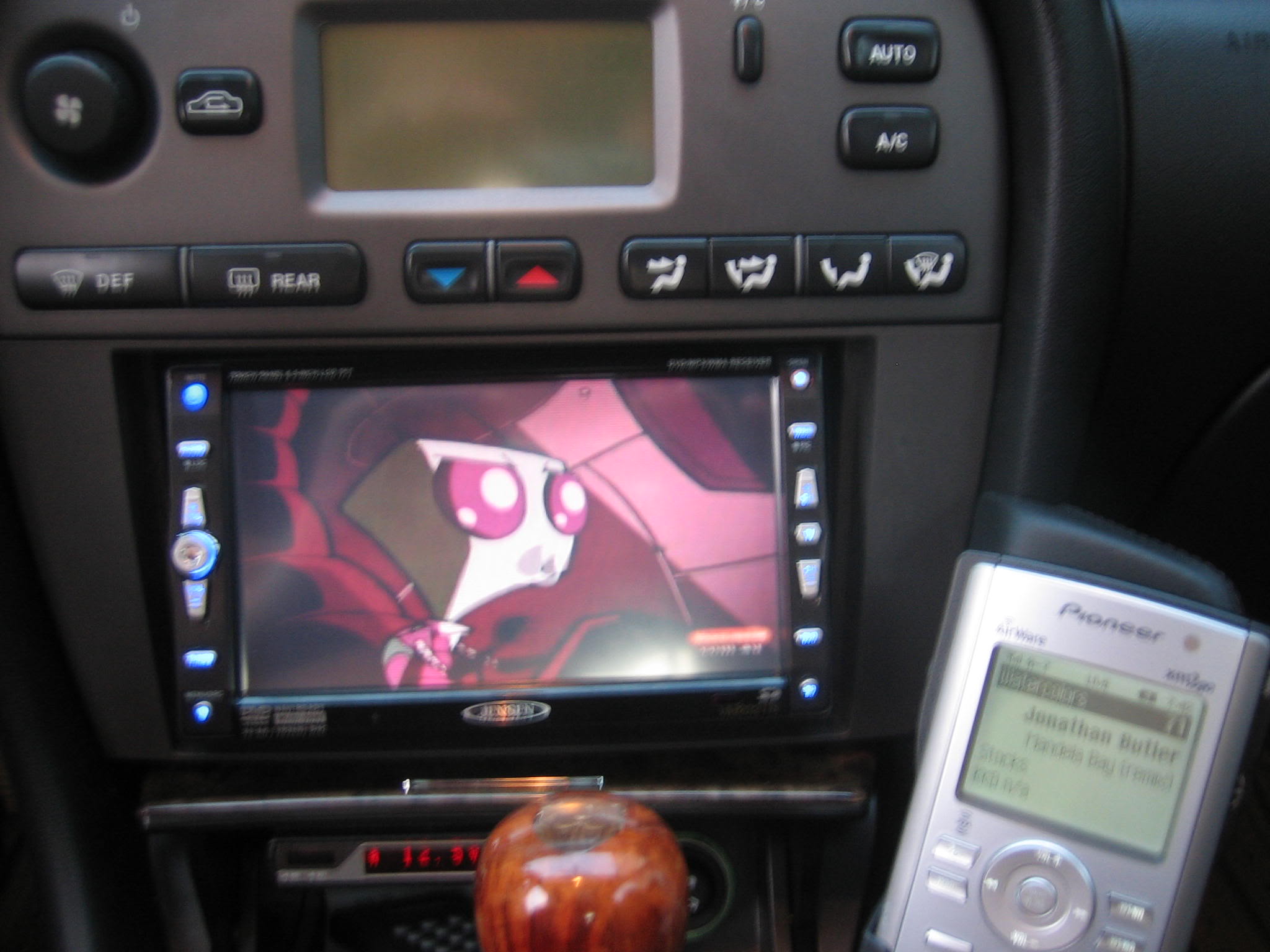 Name:  jagradio7.jpg
Views: 92
Size:  204.8 KB
