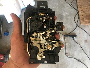 Driver Door Won't Open At All!-2018-03-25-16.26.42.jpg
