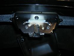 trunk latch works intermittently-dscn5572.jpg