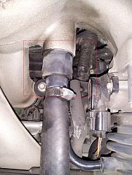 Breather hose nipple at manifold-i-ssxjhqh-m.jpg