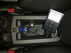 Audio hook ups in center glove box?-22042011519.jpg