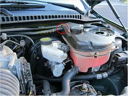Cracked coolant tank nipple Best place to buy a new coolant reservoir? RESOLVED-tankcrack01.jpg