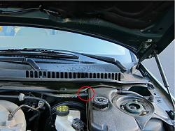 Cracked coolant tank nipple Best place to buy a new coolant reservoir? RESOLVED-tankcrack2.jpg