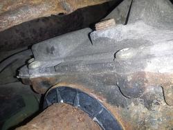 is this the rear diff drain plug?-img_20140808_203057.jpg