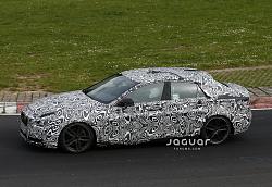 -jaguar-xe-4.jpg