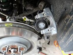 How to Perform a 4-Wheel XF-SC &amp; XFR Brake Job &quot;HOW TO&quot;-edobernig-107535-albums-xf-sc-brakes-6097-picture-rear-piston-holes-pins-visible-16027.jpg