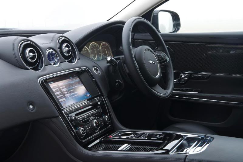 Name:  XJ_INTERIOR_02.jpg
Views: 504
Size:  51.8 KB
