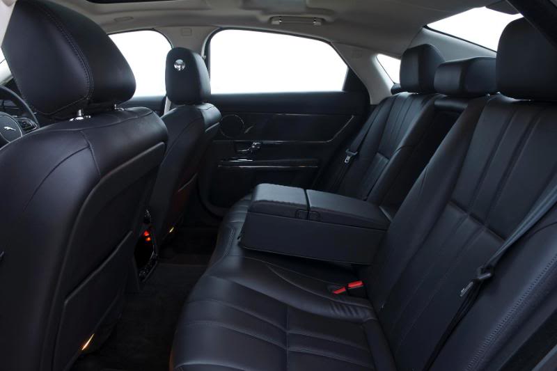 Name:  XJ_INTERIOR_03.jpg
Views: 451
Size:  32.6 KB