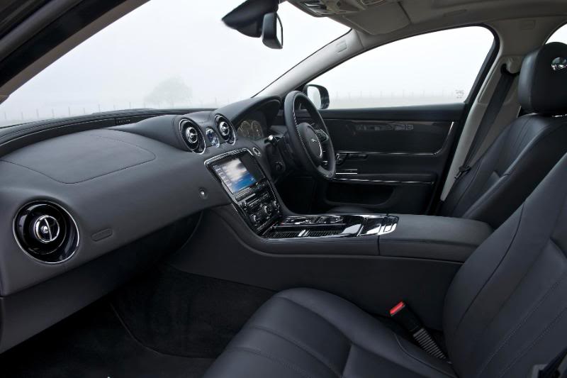 Name:  XJ_INTERIOR_01.jpg
Views: 463
Size:  40.5 KB