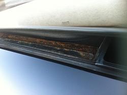 Sunroof Rust.-img_0383.jpg