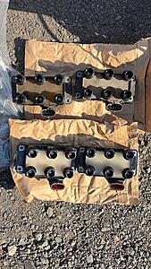 X305 hydraulic engine mount.-image1.jpeg