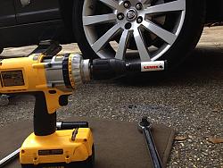 Broken Lug Nut-img_2535.jpg