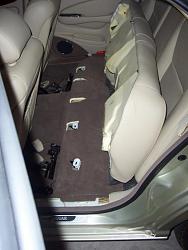 remove &amp; replace seatbelts 06 XJ8-100_2460.jpg