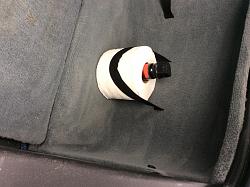 Purpose of elastic straps in right wall of boot '08 XJ8 VDP?-image.jpeg