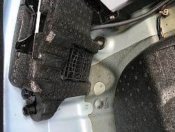 What is this thing in the trunk with the jack? (X350)-img_0485.jpg