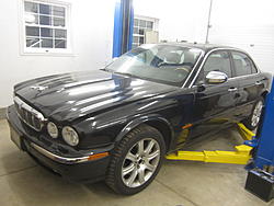 2004 XJ8 Battery going dead-2003-xj8-001.jpg