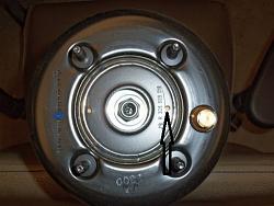 Intermittent air suspension lowering - where to start troubleshooting.-vent-hole.jpg