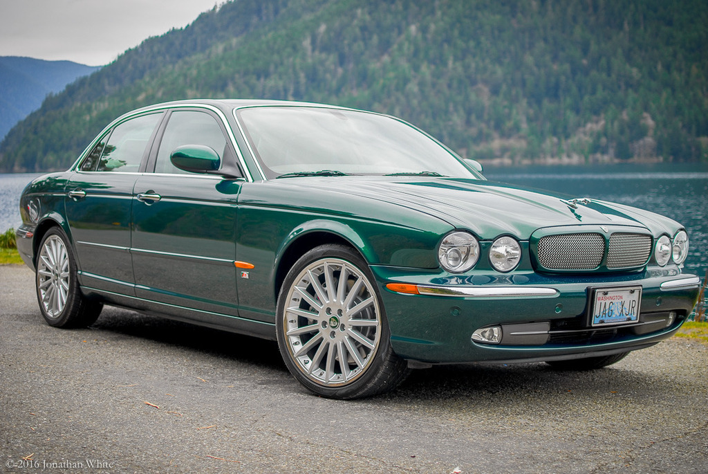 Name:  2004%20Jaguar%20XJR-37_zpsiczxicsy.jpg
Views: 7274
Size:  325.2 KB