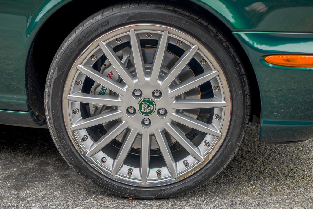 Name:  2004%20Jaguar%20XJR-39_zpsyp4hpsnn.jpg
Views: 6167
Size:  317.6 KB