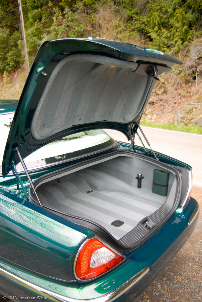 Name:  2004%20Jaguar%20XJR-13_zpslmyhr1o7.jpg
Views: 6113
Size:  350.2 KB