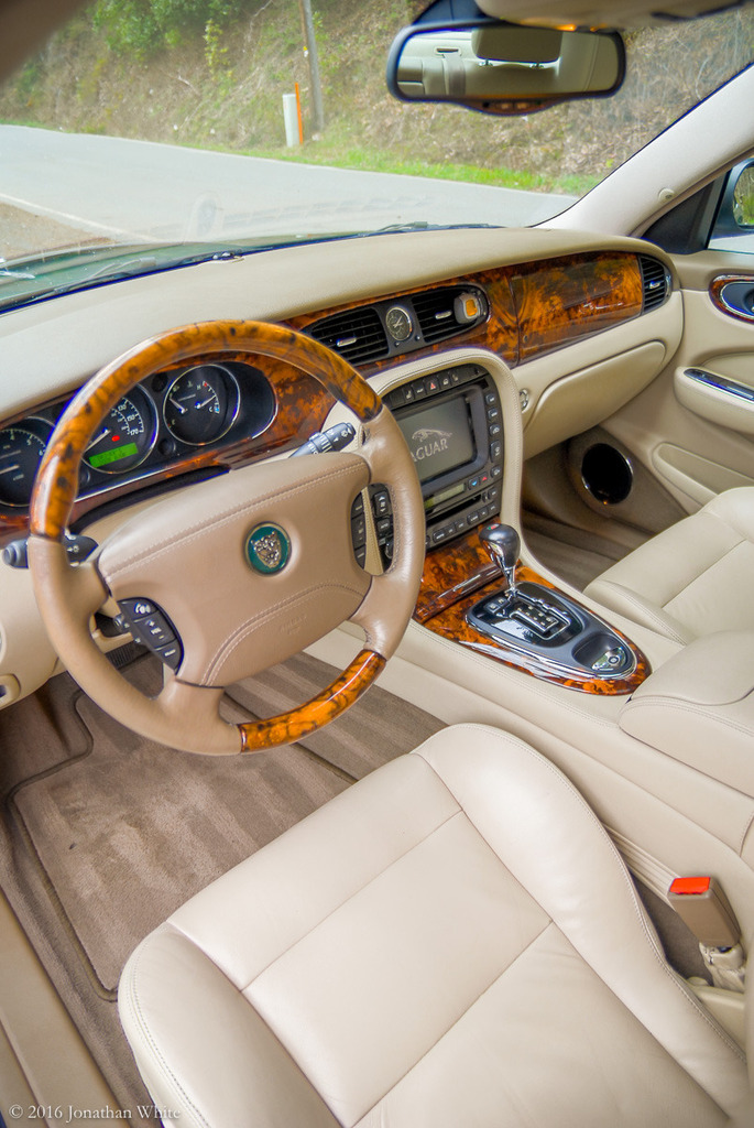 Name:  2004%20Jaguar%20XJR-18_zpsei3daflj.jpg
Views: 6136
Size:  282.7 KB
