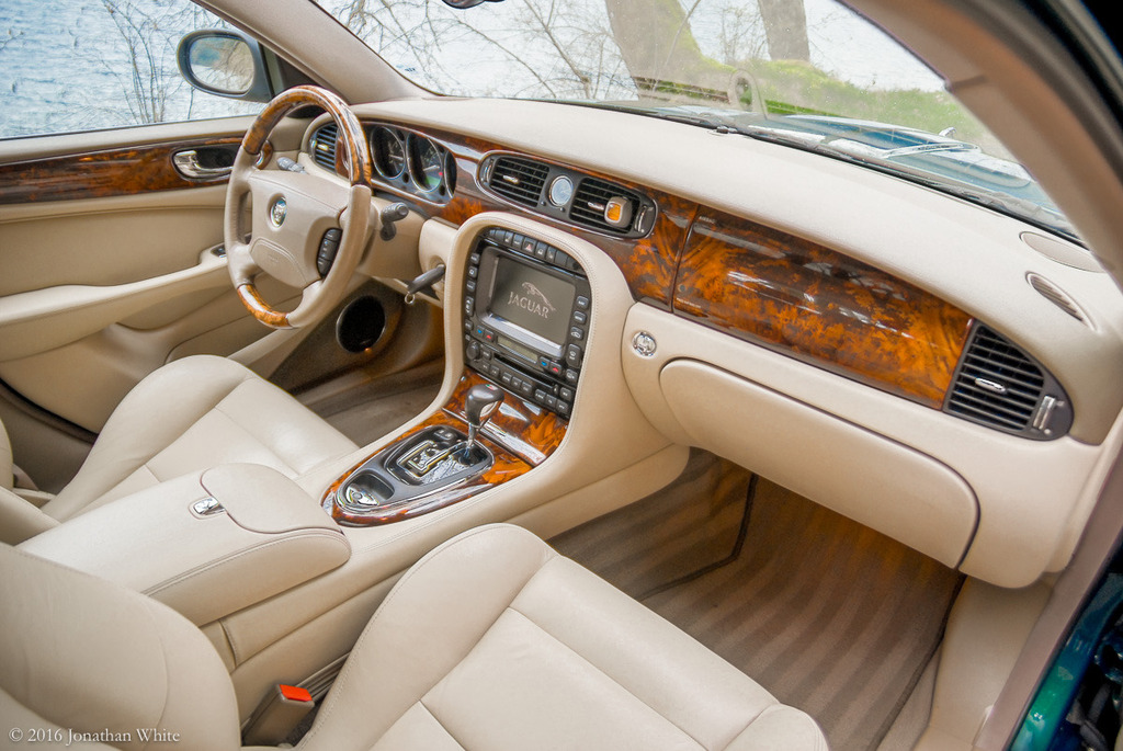 Name:  2004%20Jaguar%20XJR-19_zpsjzujvlro.jpg
Views: 6160
Size:  282.2 KB