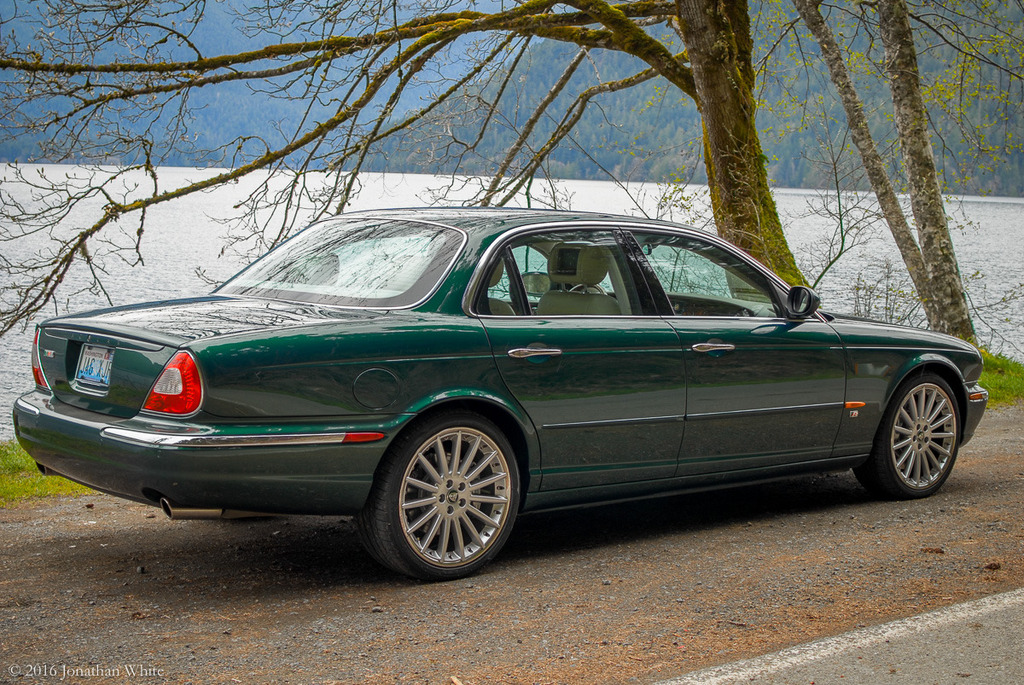 Name:  2004%20Jaguar%20XJR-6_zpsrvueknh6.jpg
Views: 6156
Size:  446.8 KB