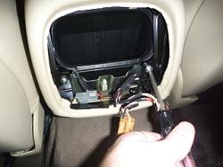 Removing 2006 XJ8 console to install satellite radio-p1010259.jpg