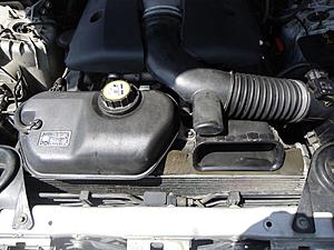 Part Number For 2006 XJR Coolant Hose-view-location-hose-connecting-underside-water-rail.jpg