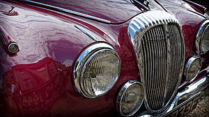 Radiator Grille Debate-1967-daimler-2-5-v8-grille.jpg
