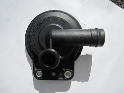wtf is a pcv valve called in England?-img_1217.jpg
