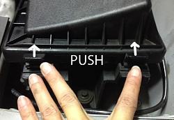 How to change the engine filter and cabin filter-4522664.jpg