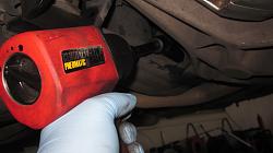 2004 XJR rear wheel bearings-img_9310small.jpg