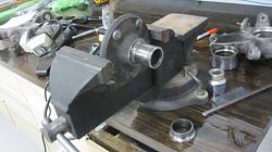 2004 XJR rear wheel bearings-img_9390small.jpg