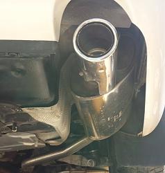 Removing exhaust tips on '07 XJ8-exhaust-tips.jpg
