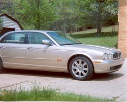 Air suspension replacement-2005-jaguar-xj8l-passenger-front-.jpg