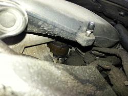Oil leak near s/c on XJR-20141020_174041.jpg