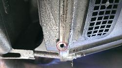 Small oil leak-wp002.jpg