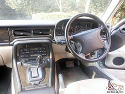 Why non-matching wood wheel in XJR?-leather-xjr-95.jpg