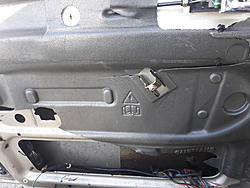 D.I.Y Front Driver Door Micro Switch And Door Cable Repair!-20170428_173501.jpg