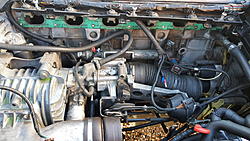 XJR6 - Crankcase ventilation hose - where does it go?-20170701_141550.jpg