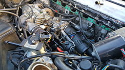 XJR6 - Crankcase ventilation hose - where does it go?-20170701_141606.jpg