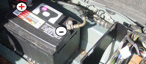 XJ6 3.2L - Help: Instructions for inserting injectors and fuel rail-x300-battery-loc-untitled.png