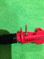 Auto trans dipstick won't lock, black stuff on drain plug-k800_002.jpg