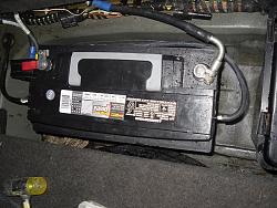 battery compartment and center console connectors: Anyone know what these are/for?-battery-compt-2-.jpg