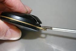 Replacing battery in X300 remote fob?  How does one open the remote?-2-img_1735.jpg