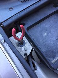 Hood / Bonnet Stuck / Won't Open - Broken Hood Lock Guide-2.jpg