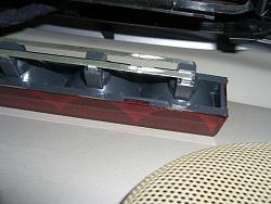 Third (High) brake light bulb replacement-jag-3rd-brake-light-lamp-module-close-7p.jpg
